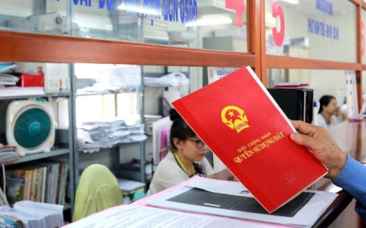 Sang tên sổ đỏ mất bao lâu? Thời gian và kinh nghiệm thực tế 